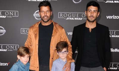 ¡En familia a la alfombra roja! Ricky Martin posa por primera vez frente a las cámara con sus hijos y su pareja Jwan Yosef