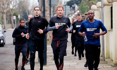 El Príncipe Harry toma las calles de Londres en una carrera con jóvenes desamparados