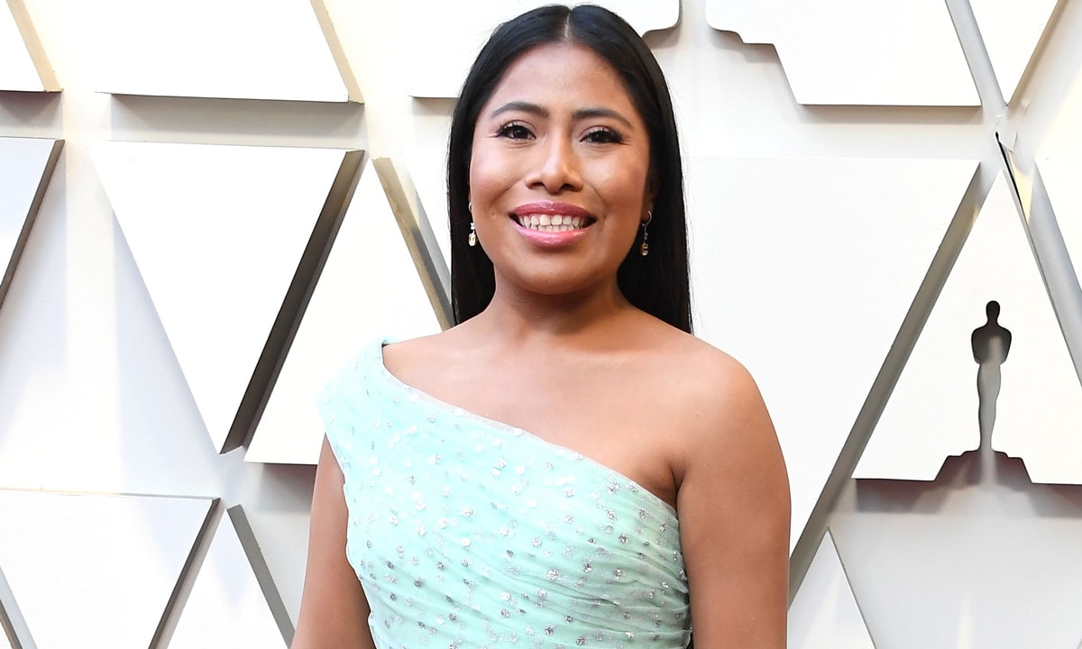 The 28-year old daughter of father (?) and mother(?) Yalitza Aparicio in 2022 photo. Yalitza Aparicio earned a  million dollar salary - leaving the net worth at  million in 2022