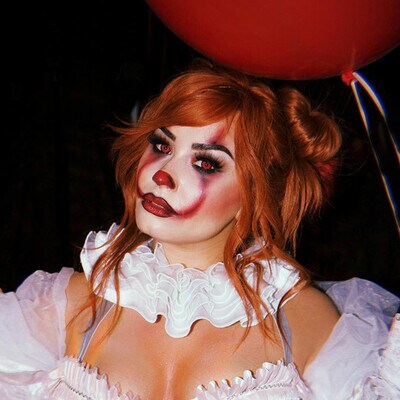 Demi Lovato turns into Pennywise for epic Halloween party