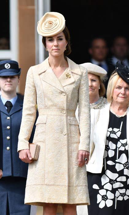 Kate Middleton's spring-summer wardrobe, look by look - Photo 1