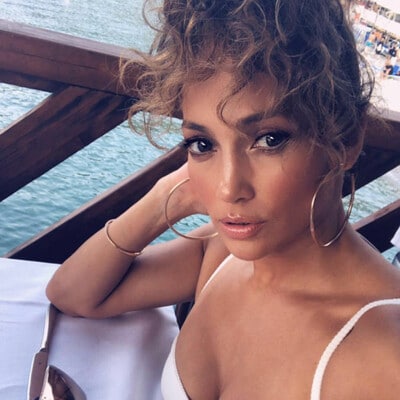 Jennifer Lopez Steps Out With A Younger Shorter New Look