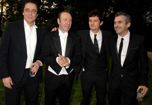 ¿Cuánto mide Benicio del Toro? 2008-06-08-a