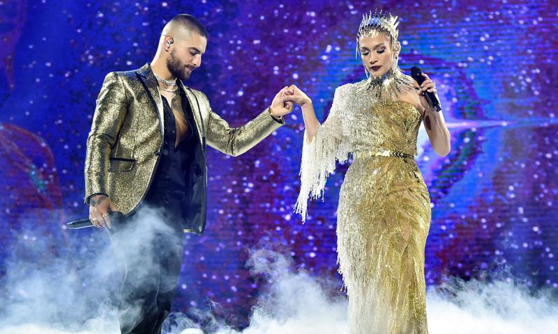Maluma, Jennifer Lopez perform